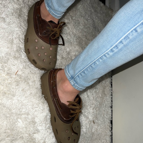 Crocs Brown Leather Islander Pitcrew Sport Boat - Picture 6 of 8